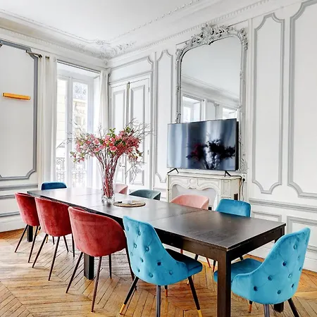 Prestige Parisien Avenue Des Champs-elysees * París